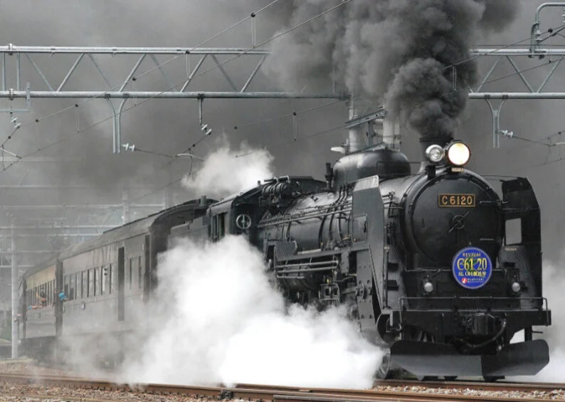 Steam-train-pexels-pixabay-e1762214523136